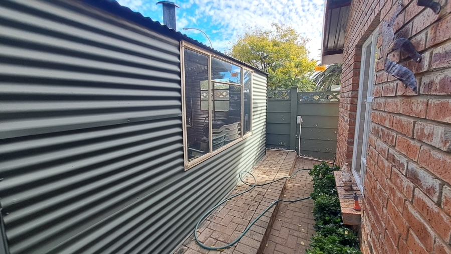 2 Bedroom Property for Sale in Fleurdal Free State